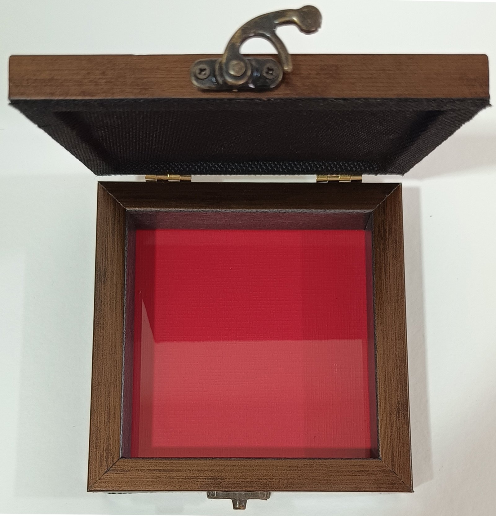 Hand-Painted Red Warli Jewellery Box - Image 2